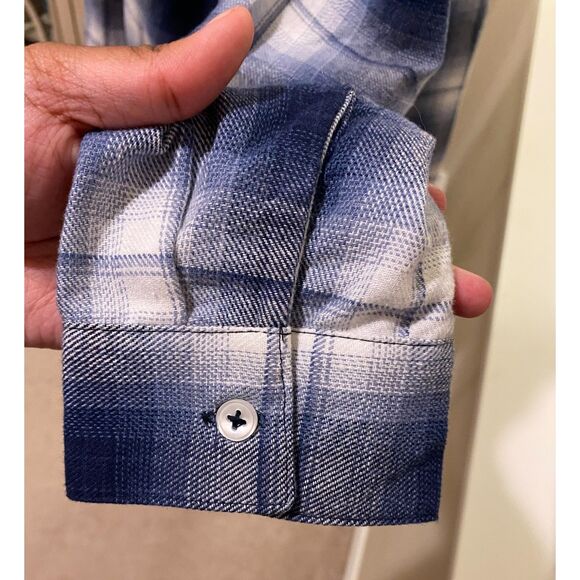 dā-sh Blue White Plaid Flannel Shirt M (est.) - Picture 5 of 9
